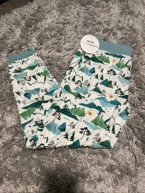 🌲Little Sleepies Mountain Mist Mom joggers Medium - NWT Bamboo